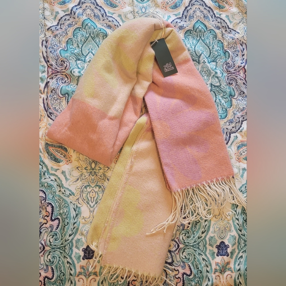 NWT Wild Fable Scarf